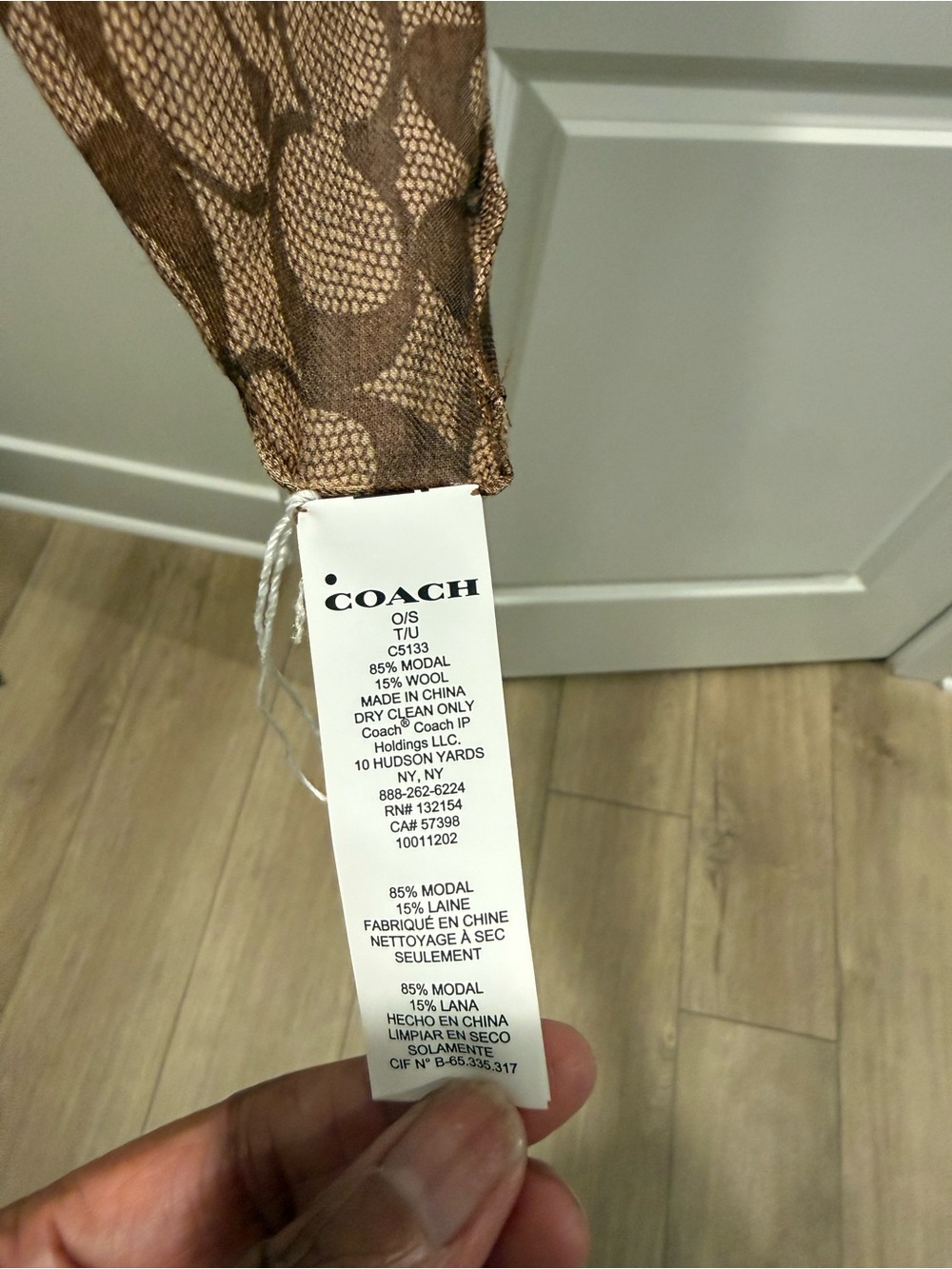 Coach Floral Signature scarf - Picture 3 of 6